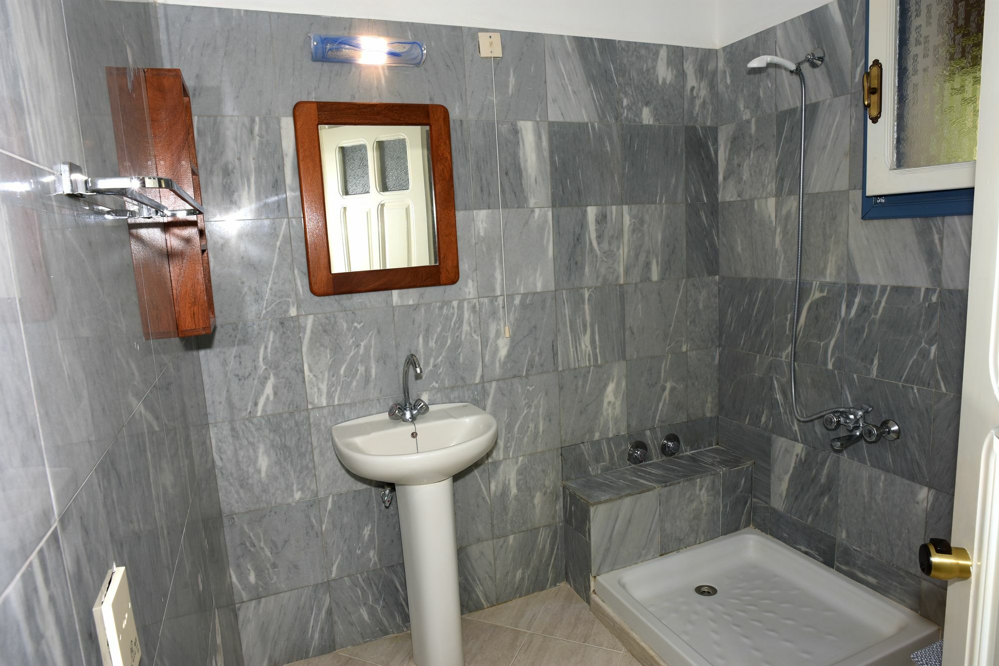 Blue Sky Hotel - Petra - Lesvos - Greece Ngoại thất bức ảnh